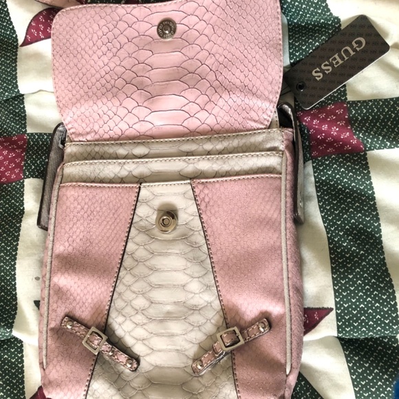NWT Guess Crossbody Purse (pink and grey) - Picture 3 of 4